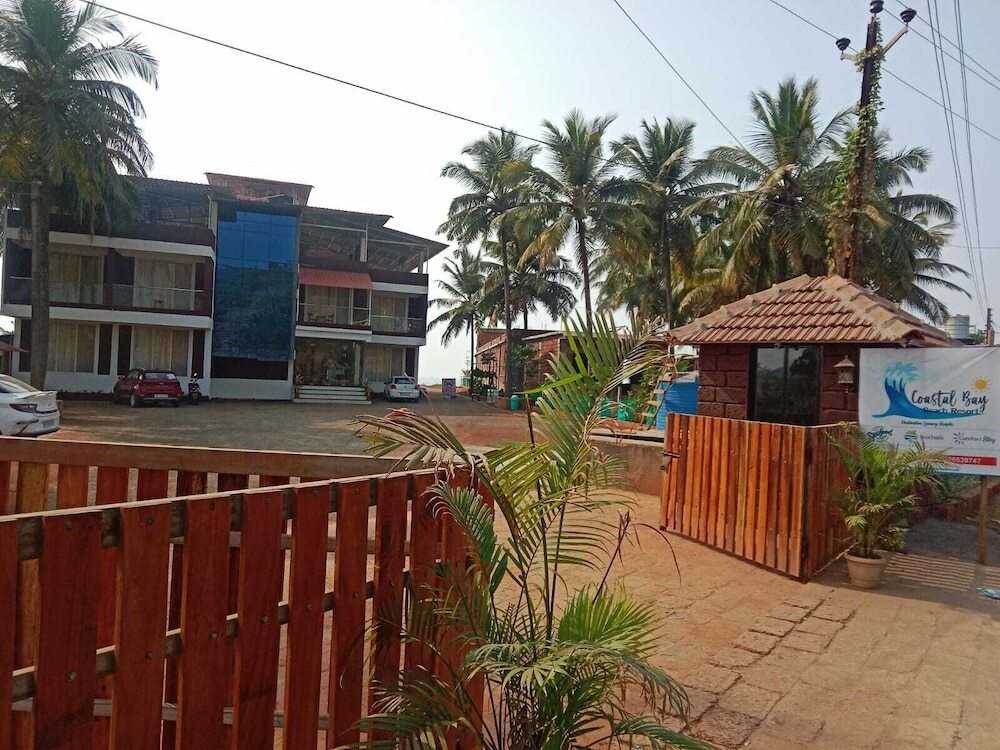 Даполи: Coastal Bay Beach Resort