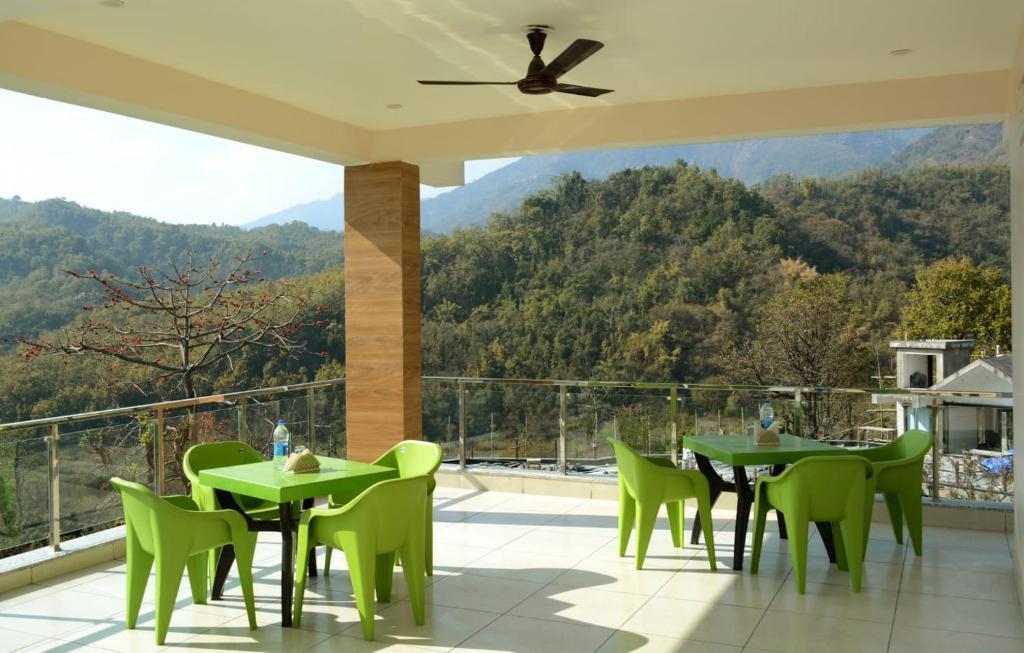 Массури: Himalaya homes stay