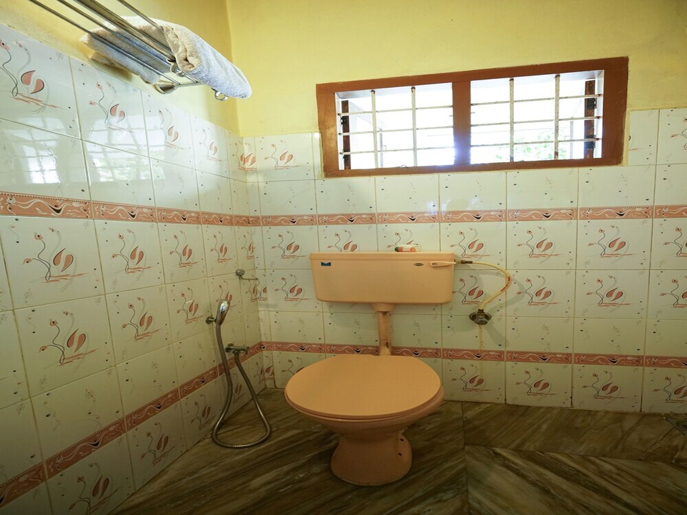Эрамаллур: OYO 14172 Home Modern 2 BHK Palarivattam
