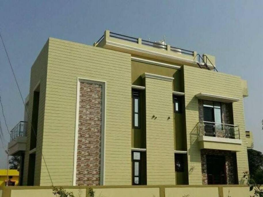 Дехрадун: Cheerful - 3BHK Villa DDN/RKESH/HRDWR near airport
