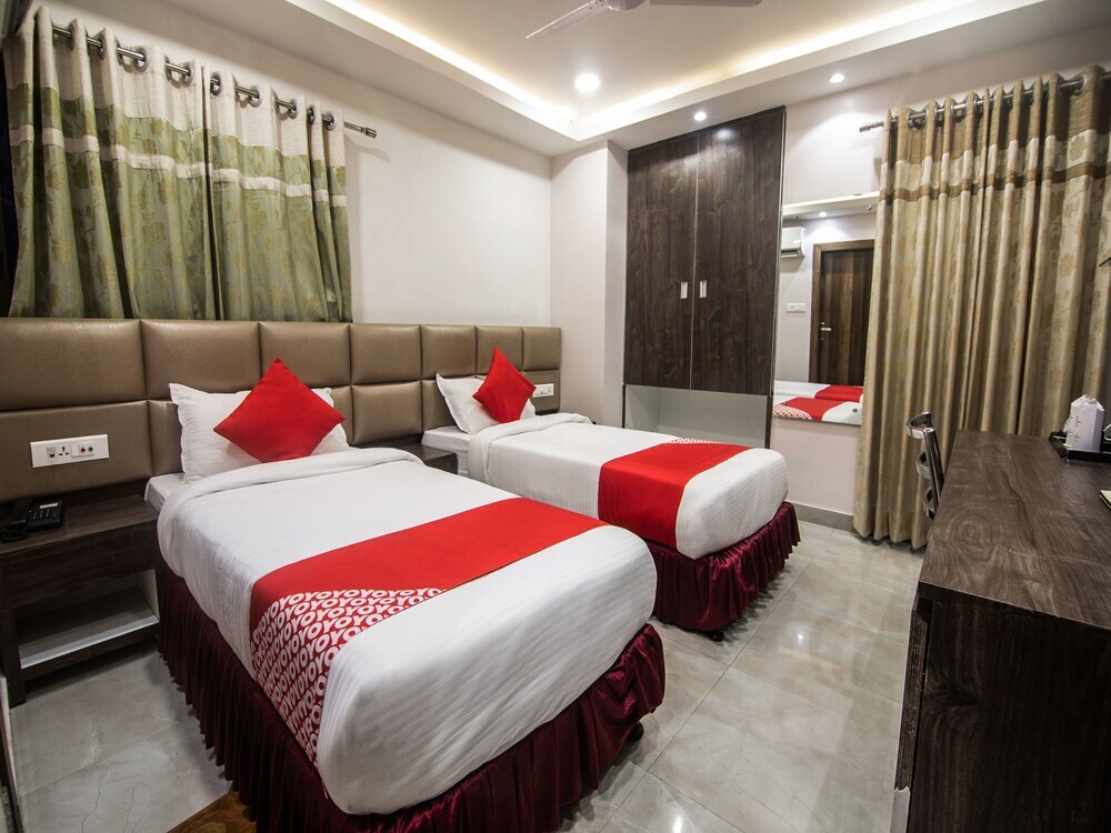 Гувахати: OYO 15582 Hotel Vrinda Regency