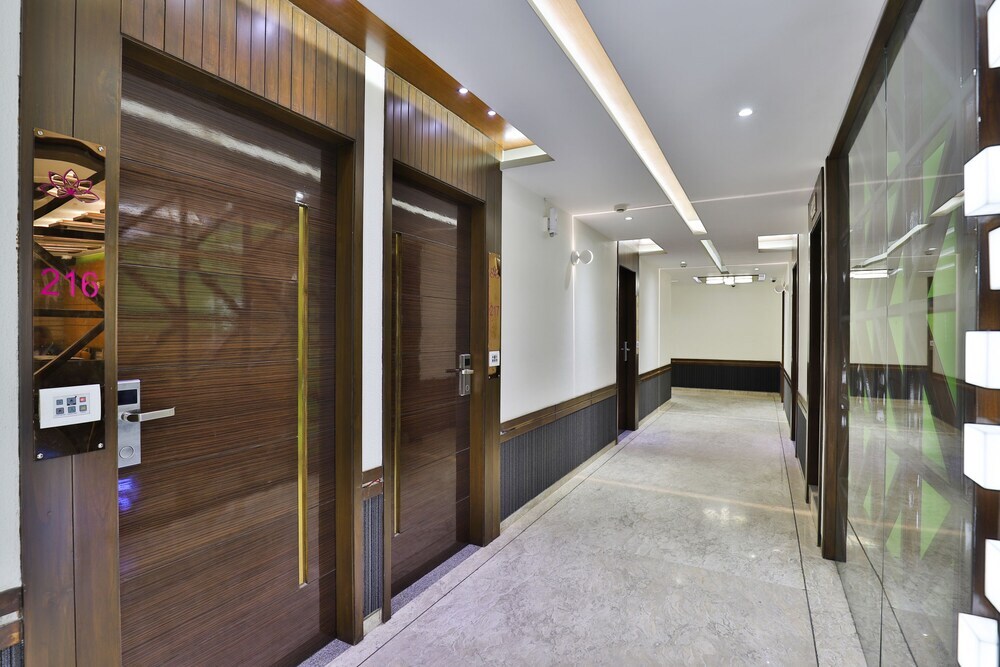 Ахмедабад: Capital O 23214 Hotel The Lotus Park