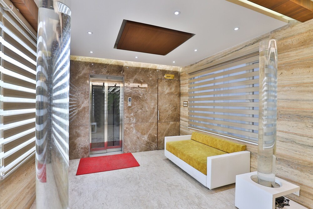 Ахмедабад: Capital O 23214 Hotel The Lotus Park