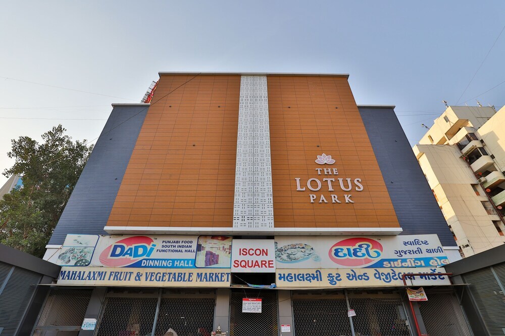 Ахмедабад: Capital O 23214 Hotel The Lotus Park