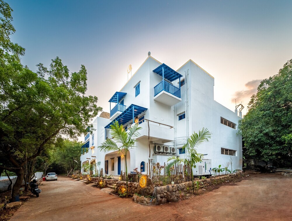 Калапет: Conch Resort-Luxury Private Pool Suites