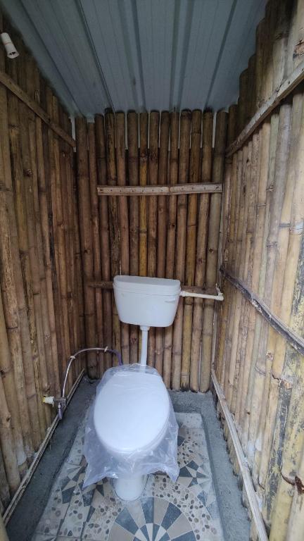 Альмора: Hobo Rivercamp