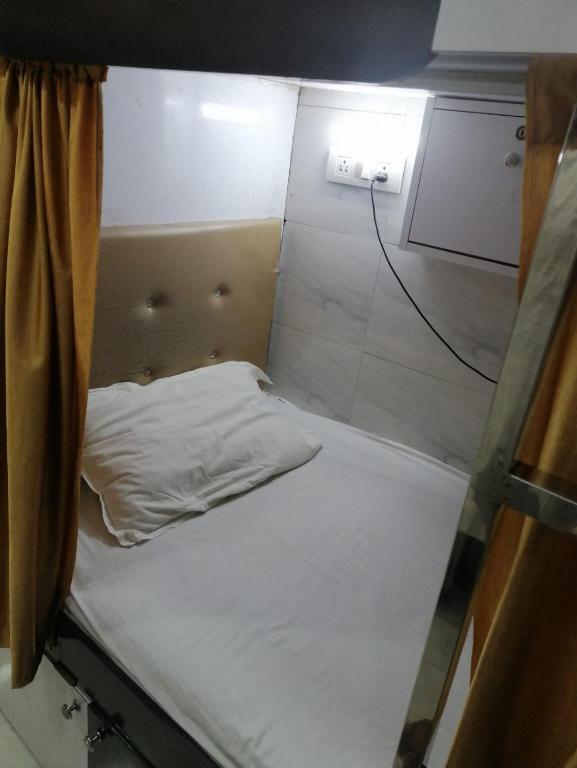 Мумбаи: Andheri-69-Dormitory