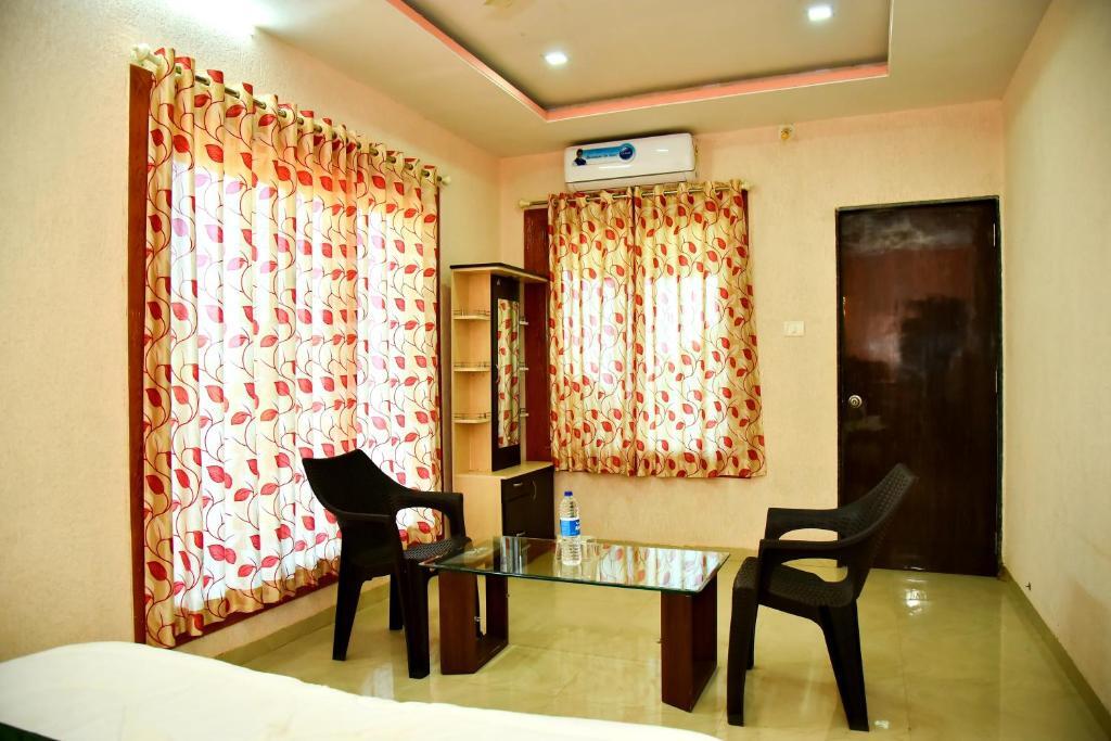 Олд-Махабалешвар: MERIDIAN AC VILLA - Besides Valley View & Strawberry Farms