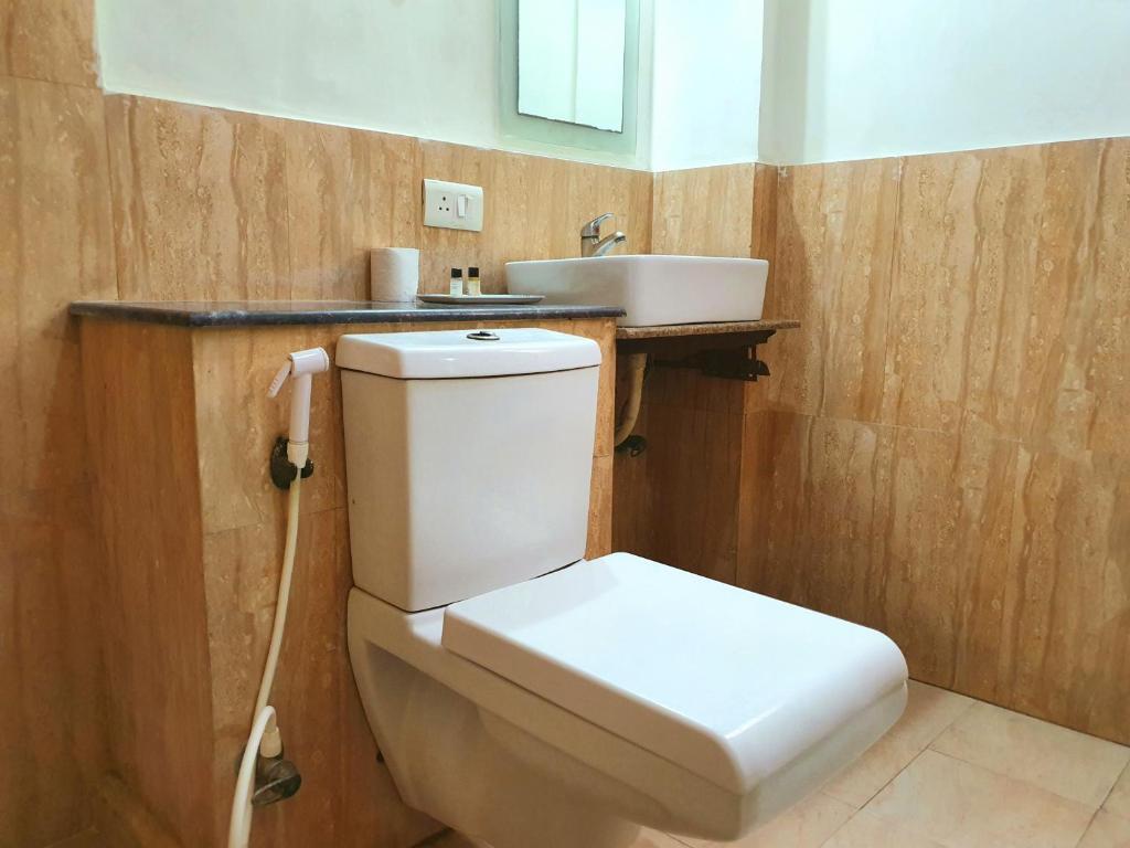 Нойда: Merriment Alpha Hotel At Noida