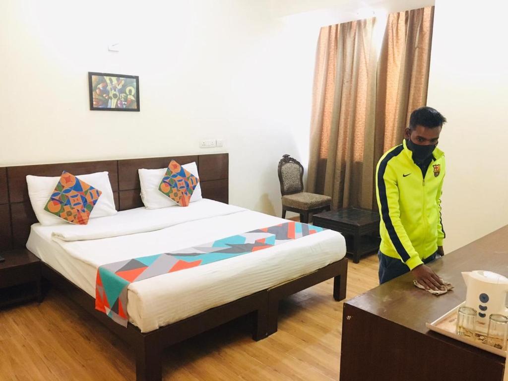 Нойда: Merriment Alpha Hotel At Noida