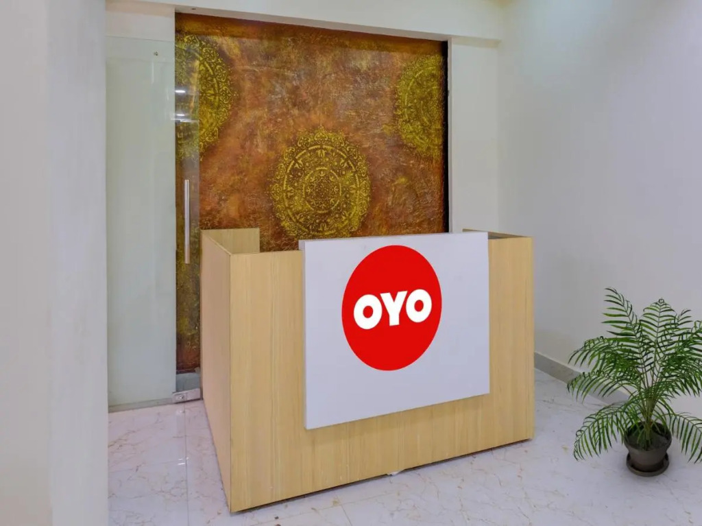 Висакхапатнам: OYO Flagship 80620 Sri Snk Grand