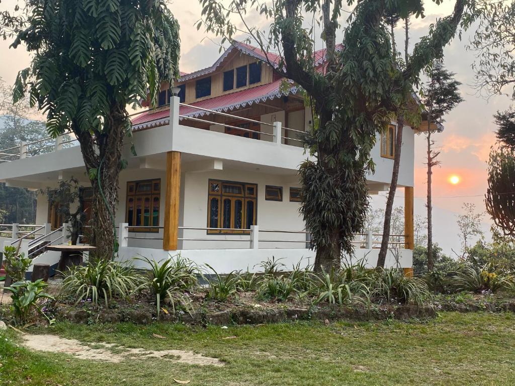 Наябазар: Bloomfield Farmhouse and Eco-Resort