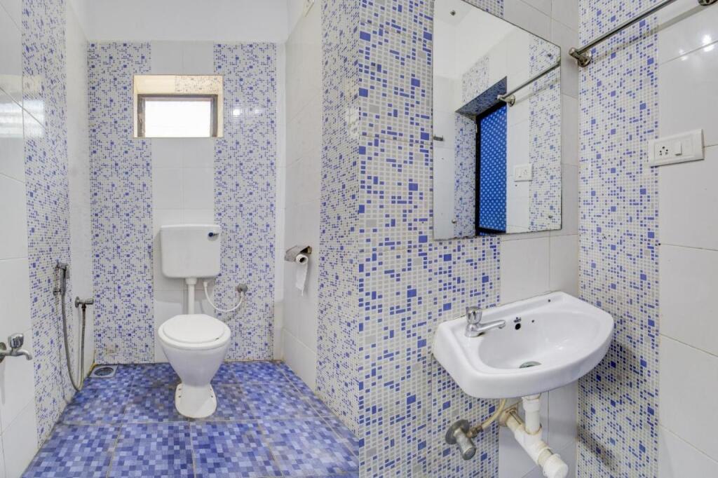 Арамбол: OYO Flagship 80682 Hotel K S Inn Small Town