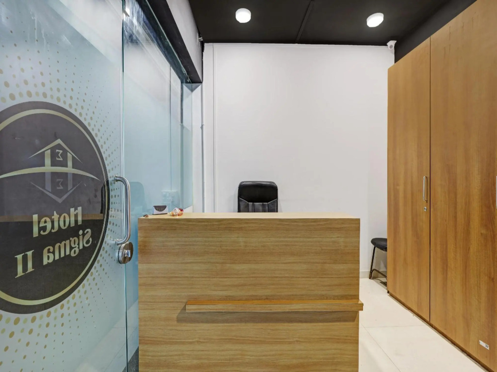 Сурат: OYO Flagship 80488 Hotel Gold Mine