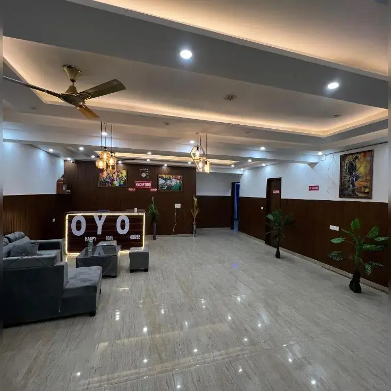 Фаридабад: Oyo Hotel 80622h Happy Town House