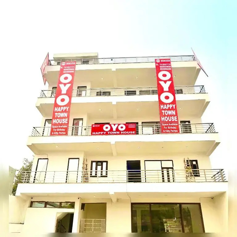 Фаридабад: Oyo Hotel 80622h Happy Town House