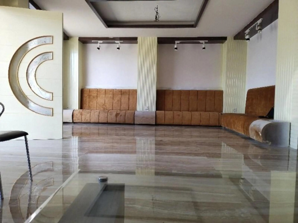 Дибругарх: Capital O 8801 Hotel JS Tower