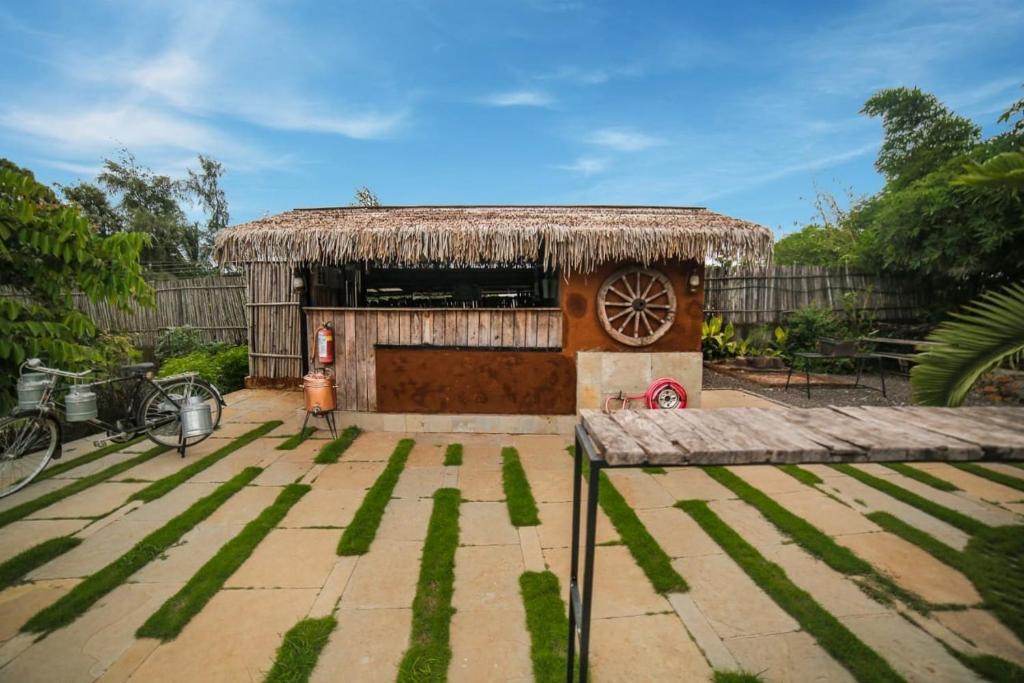 Нашик: Castle Vintage VillageHouse 6BHK
