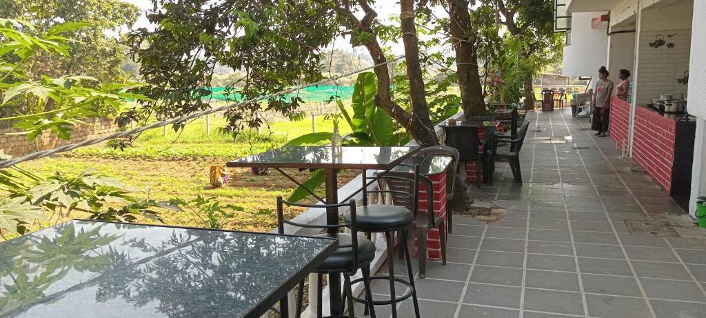 Панаджи: Shalom Guest House....Spacious room for 3 guests