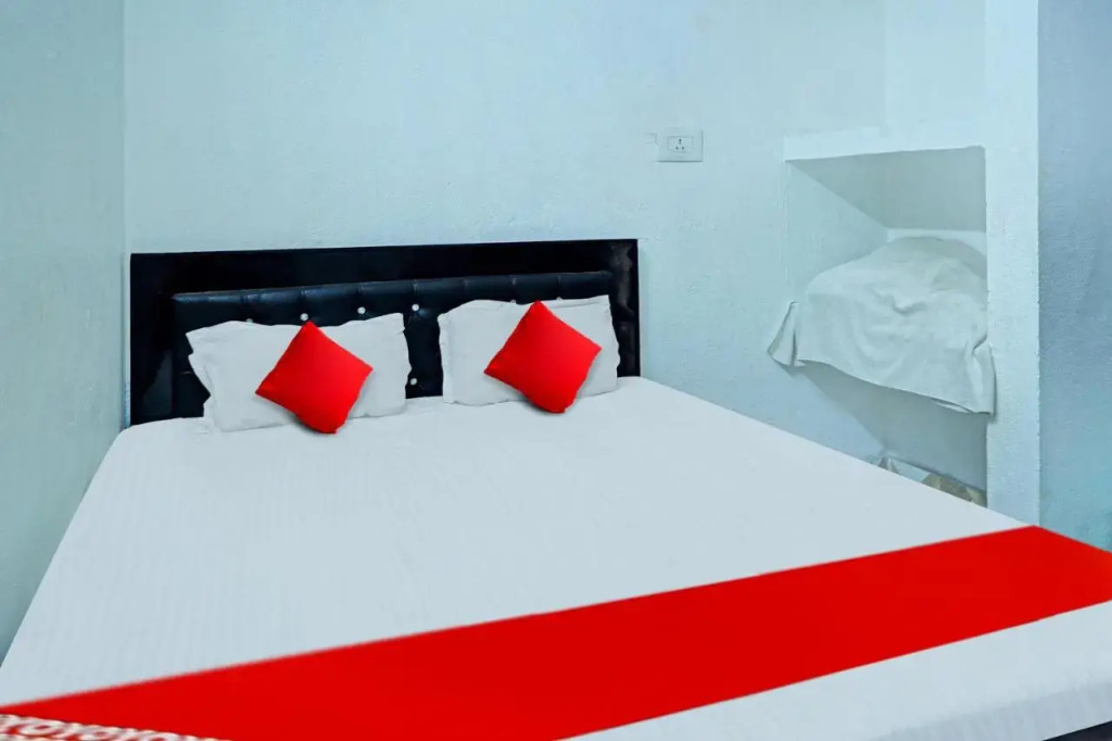 Патна: OYO Flagship 80701 Hotel The Royal King