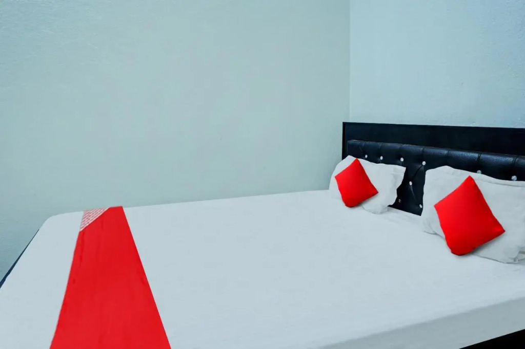 Патна: OYO Flagship 80701 Hotel The Royal King