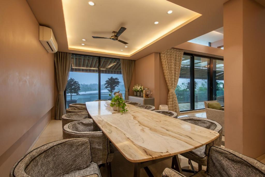 Лонавала: StayVista at Villa 41