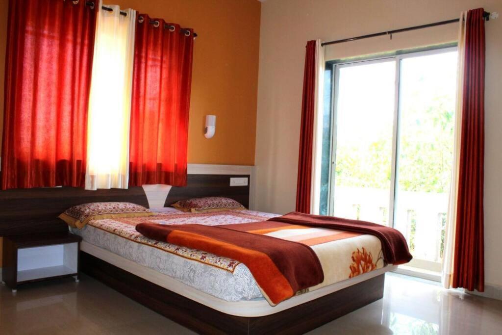 Олд-Махабалешвар: relax,sunset,into nature, Mahableshwar,4bhk