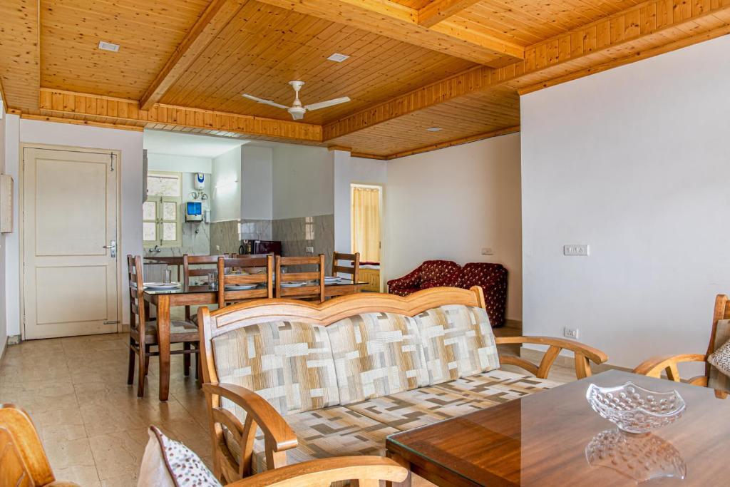 Дхарампур: Himalyan Hills I Serviced apt I Nature I Chef I Kasauli