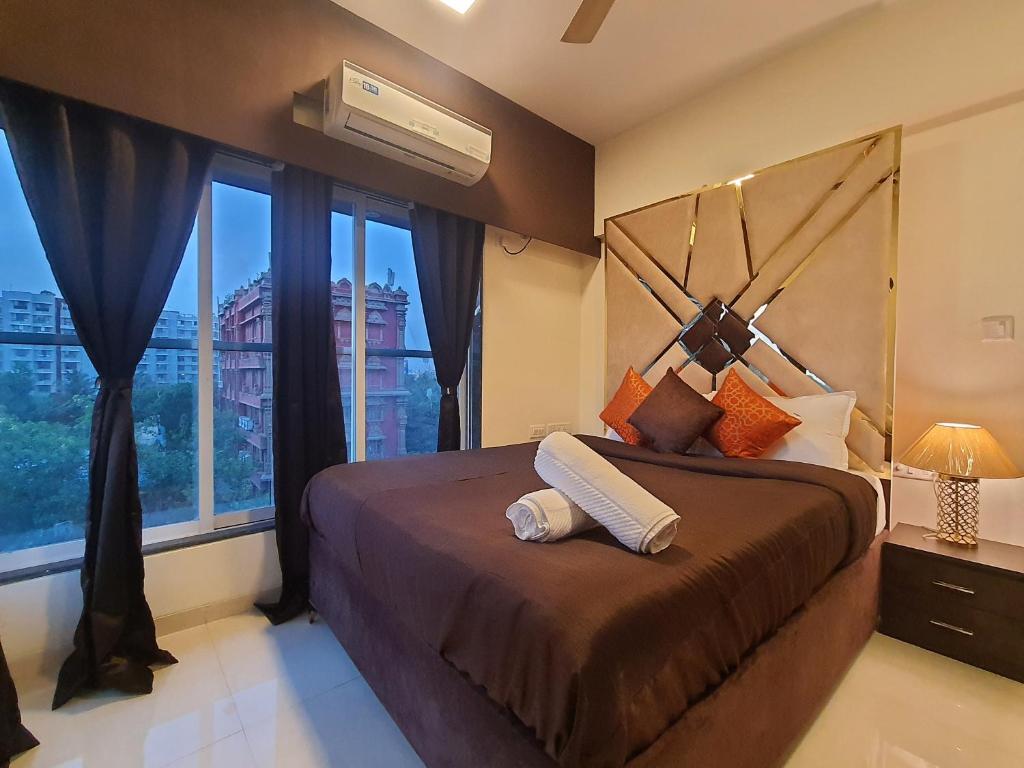 Мумбаи: OSI Service Apartments Santacruz