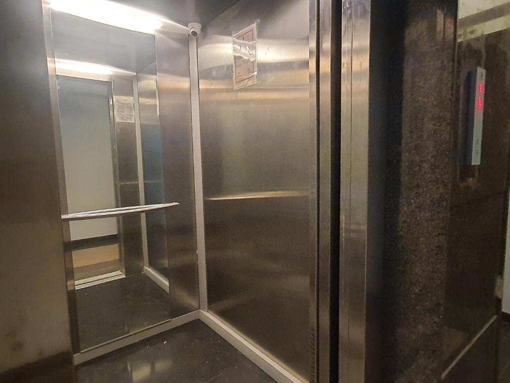 Мумбаи: OSI Service Apartments Santacruz