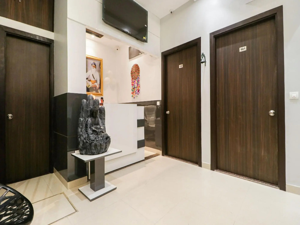 Амритсар: OYO 85906 Hotel Noor Residency