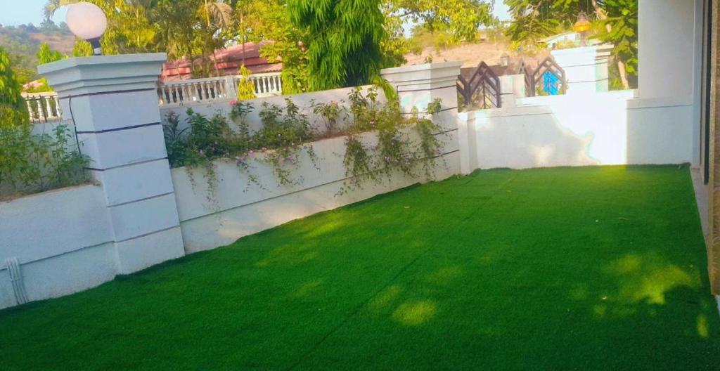 Лонавала: 4BHK Luxury Villa by Royal Villa Lonavla