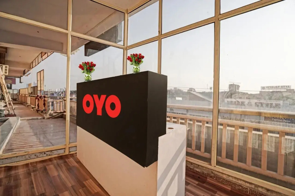 Большая Нойда: OYO Flagship 70188 S R Hotel