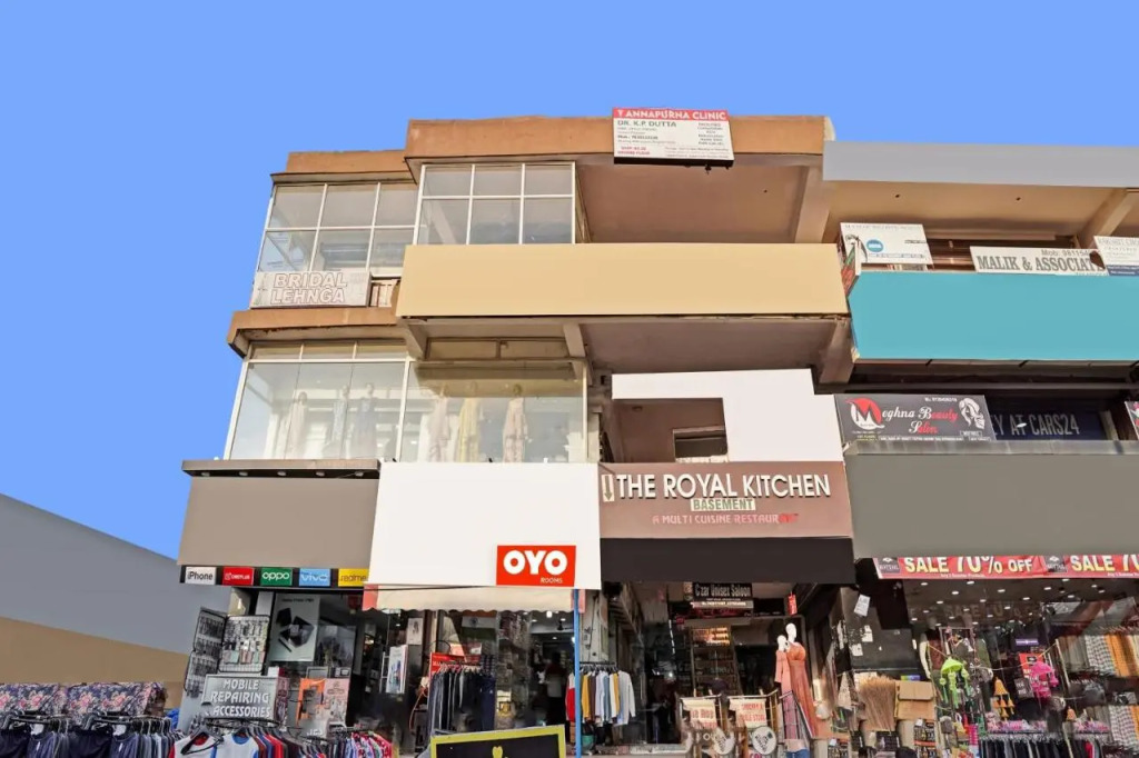 Большая Нойда: OYO Flagship 70188 S R Hotel