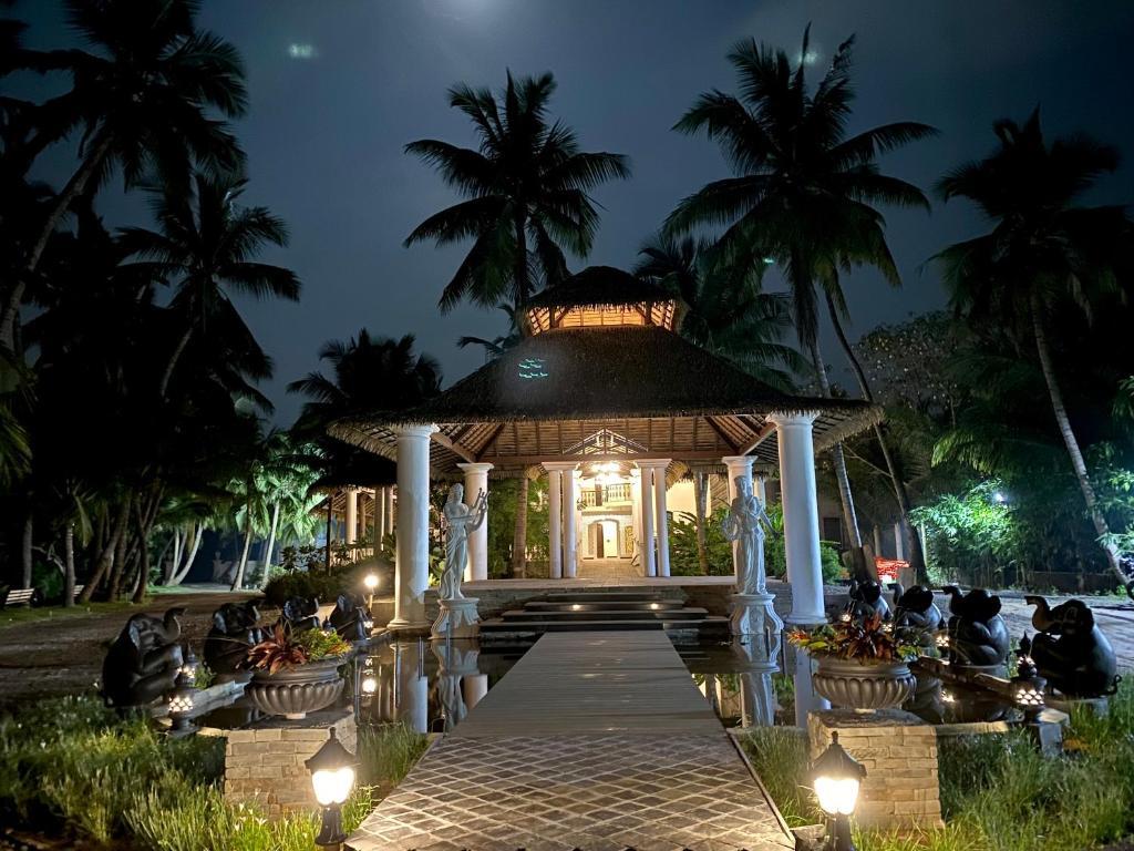 Пурнанкупам: Lagoon Sarovar Premiere Resort - Pondicherry