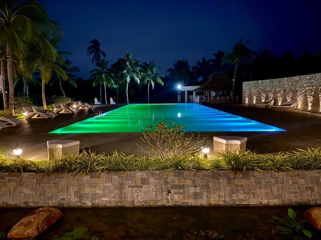 Пурнанкупам: Lagoon Sarovar Premiere Resort - Pondicherry