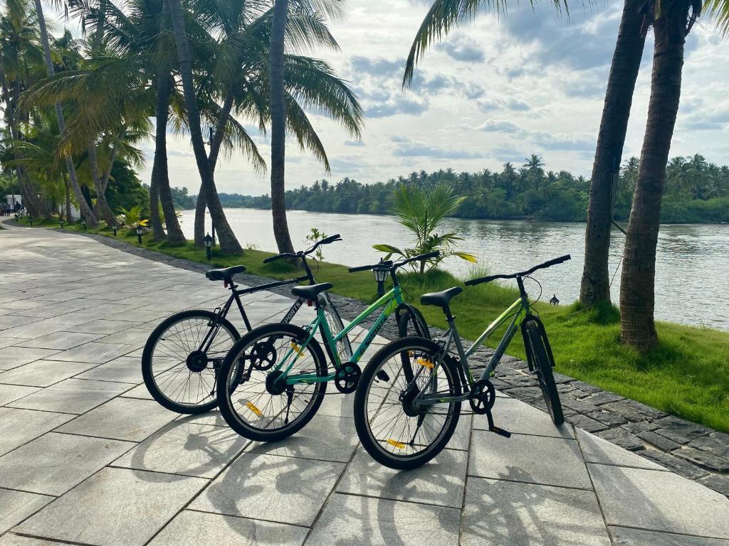 Пурнанкупам: Lagoon Sarovar Premiere Resort - Pondicherry