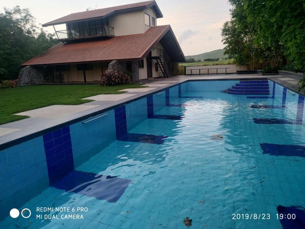 Нашик: Jungle Safari Resort & Holiday Villa