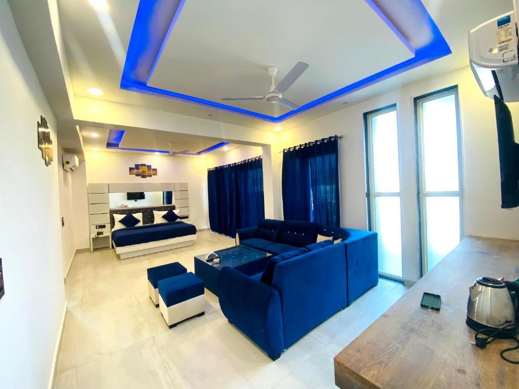 Нойда: The Metro Stay By F9 Hotels-Near Sector 18 Metro Station Noida