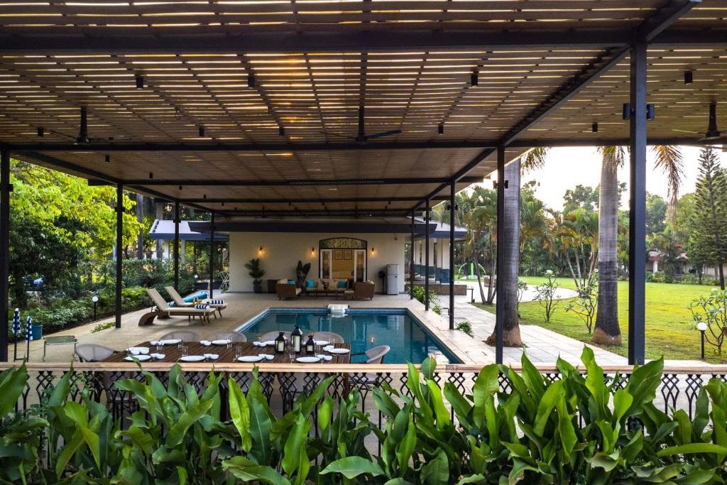 Лонавала: StayVista at Villa Lumiere