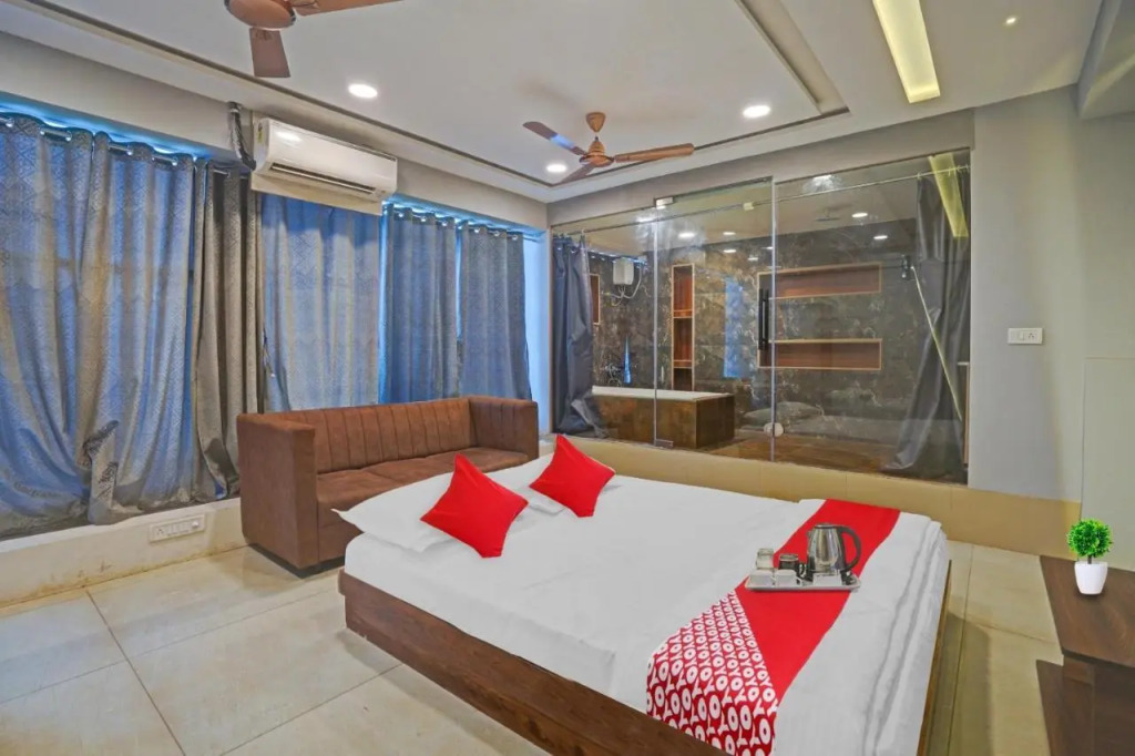 Сурат: Flagship Hotel Paradise