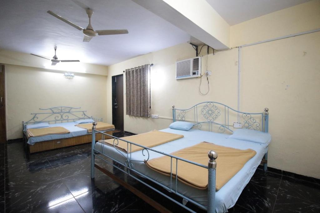 Матеран: Bungalow resort panorama matheran