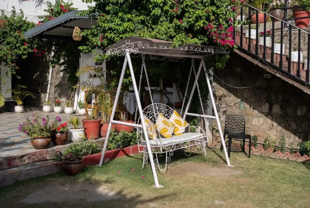 Массури: The Bougainvillea Retreat, Dehradun