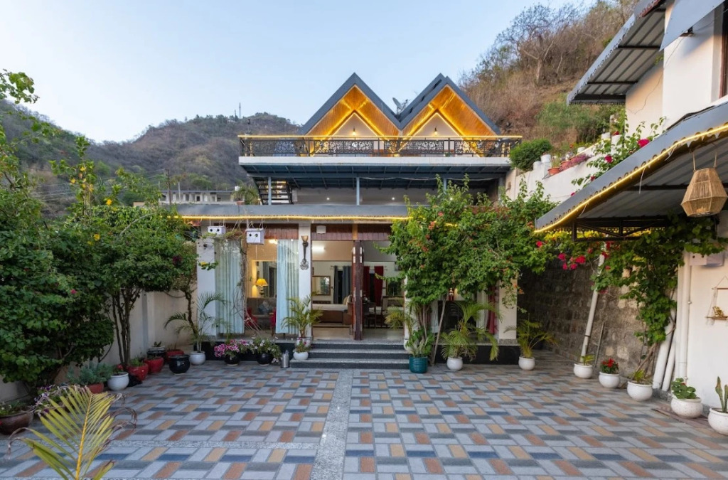 Массури: The Bougainvillea Retreat, Dehradun
