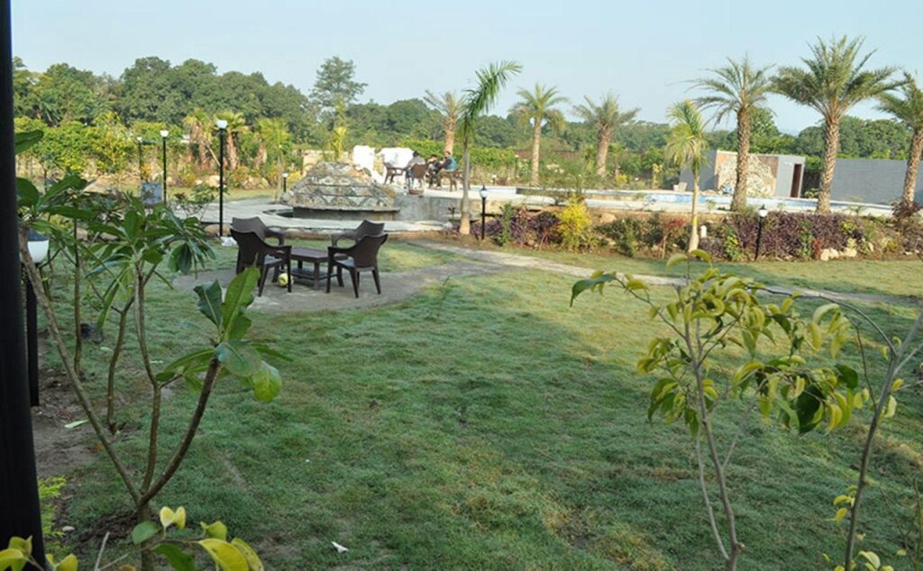 Наинитал: The Darien Resort