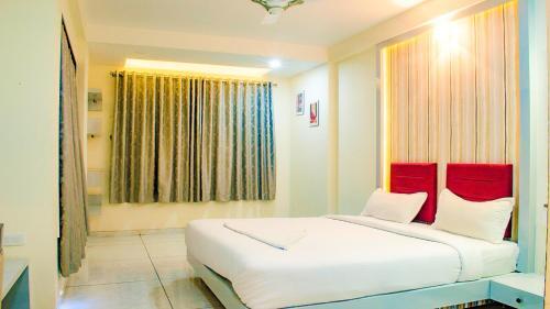 The Imperia Hotel — фото 4