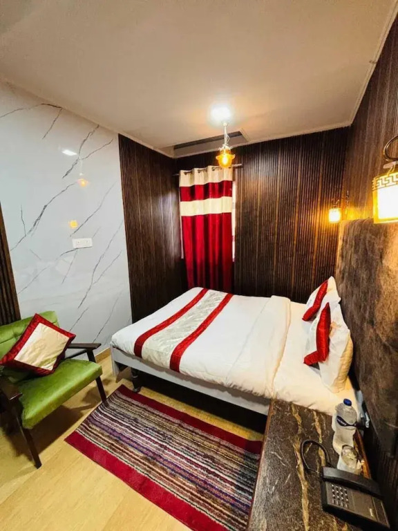 Массури: Hotel Amar