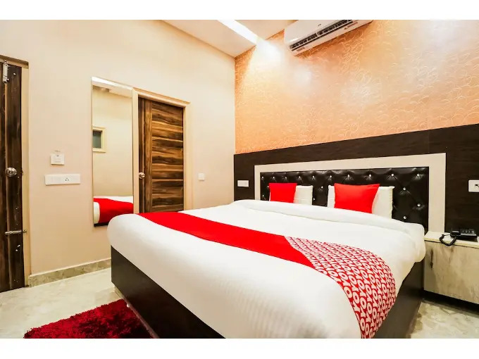 Панчкула: Hotel Z by Oyo Rooms