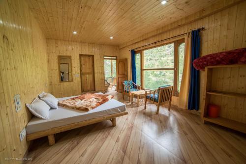 Банджар: Sharda Resort-Tirthan Valley