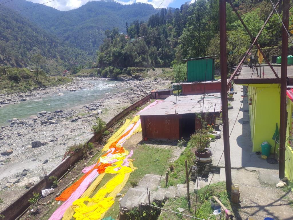 Уттаркаши: Ganga darshan guest house Gangotri road Uttarkashi